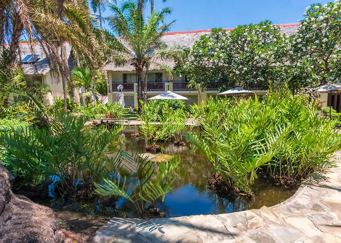 Bahari Beach Hotel